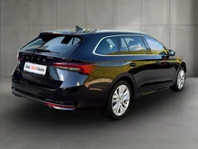 Škoda Octavia Combi Selection TSI mHEV DSG in Black-Magic Perleffekt