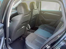 Škoda Octavia Combi Selection TSI mHEV DSG in Black-Magic Perleffekt
