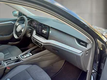 Škoda Octavia Combi Selection TSI mHEV DSG in Black-Magic Perleffekt