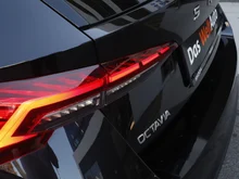 Škoda Octavia Combi Selection TDI DSG in Black-Magic Perleffekt
