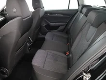 Škoda Octavia Combi Ambition TDI DSG in SCHWARZ-MAGIC PERLEFFEKT