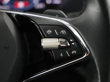 Škoda Octavia Combi Ambition TDI DSG in SCHWARZ-MAGIC PERLEFFEKT