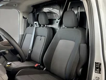 VW Kastenwagen Transporter Kastenwagen Entry TDI in Clear White
