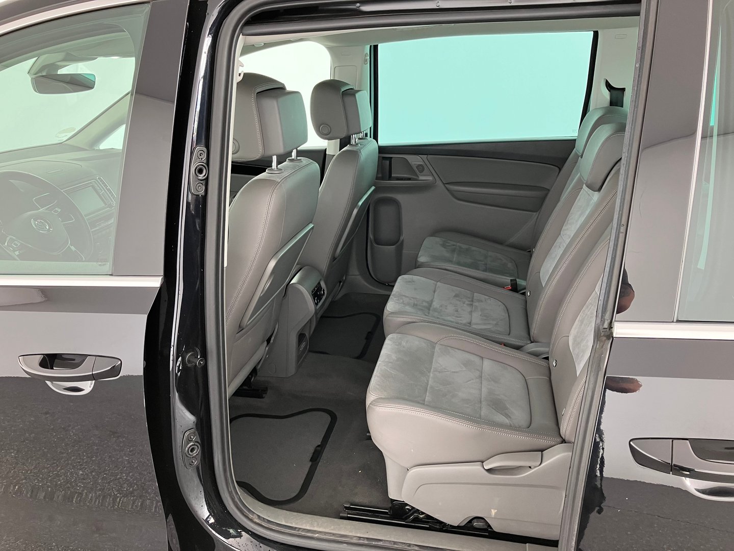 VW Sharan Business+ TSI 7-Sitzer | Bild 13 von 17