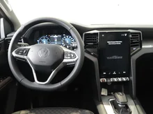 VW Amarok Life TDI 4MOTION in Dark Grey Metallic