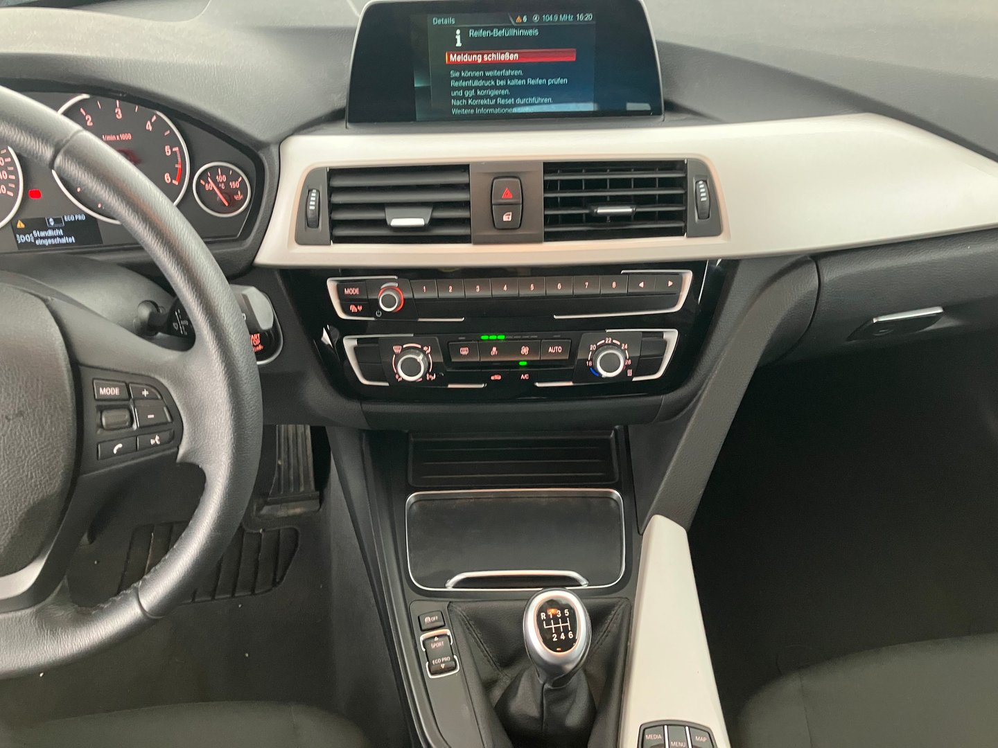 BMW 320d Touring EfficientDynamics | Bild 6 von 14