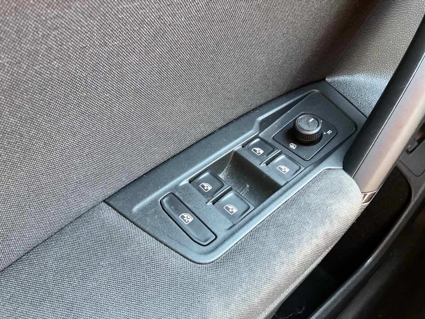 VW Tiguan Life TDI 4MOTION DSG | Bild 12 von 24