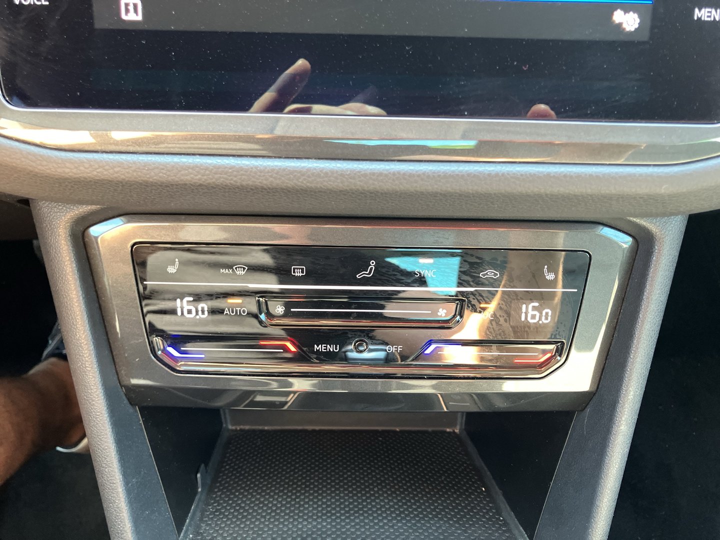 VW Tiguan Life TDI 4MOTION DSG | Bild 17 von 24