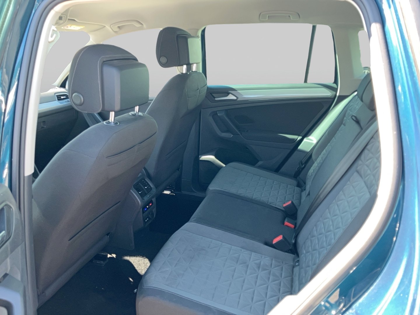 VW Tiguan Life TDI 4MOTION DSG | Bild 19 von 24