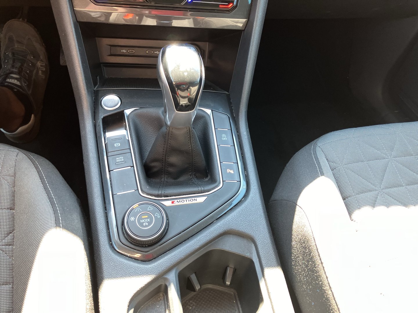 VW Tiguan Life TDI 4MOTION DSG | Bild 18 von 24