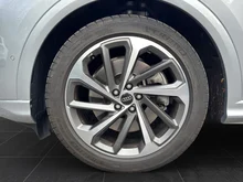 Audi Q5 SUV TDI quattro 150 kW in Florettsilber Metallic