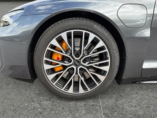 Bild eines Audi S e-tron GT