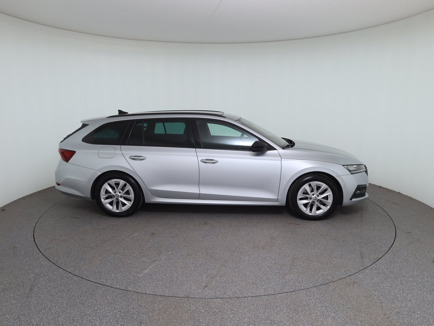 Škoda OCTAVIA Combi 4x4 Style TDI DSG | Bild 4 von 38