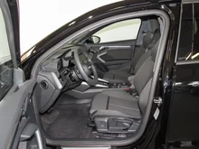 Audi A3 Sportback 30 TFSI in Brillantschwarz