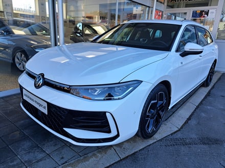 VW Passat Variant R-Line eTSI DSG