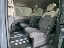 VW Multivan 2,0 TDI in PURE GREY