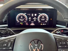 VW T-Roc R-Line eTSI DSG in Grenadillschwarz Metallic