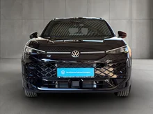 VW T-Roc R-Line eTSI DSG in Grenadillschwarz Metallic
