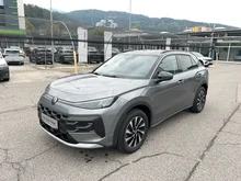 VW T-Roc Life eTSI DSG in Wolf Grey Dach Black Uni