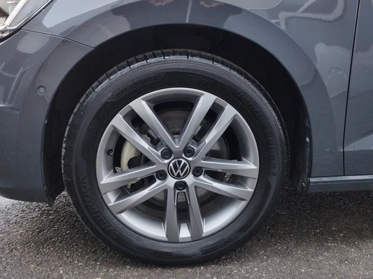 Bild eines VW Touran Friends TSI DSG