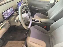 VW ID.Polo ID. Polo Life Edition 155 kW - 52 kWh in Oyster Silver Metallic