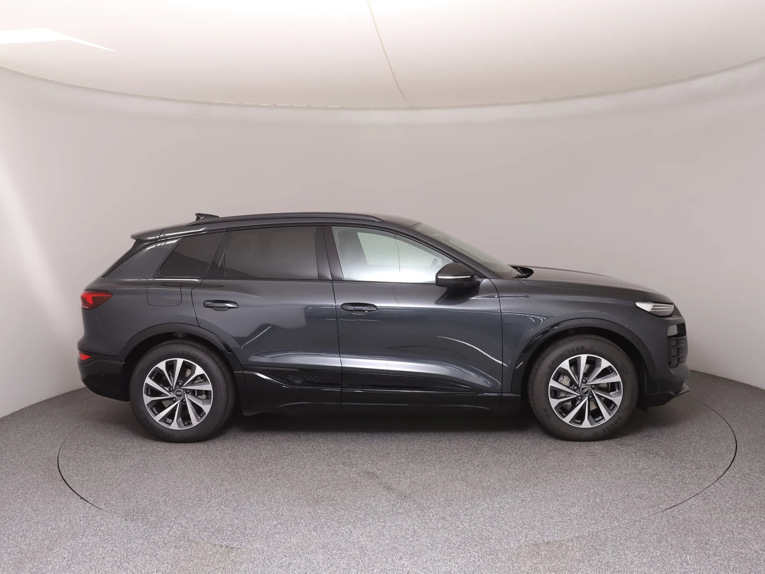 Bild eines Audi Q6 e-tron quattro