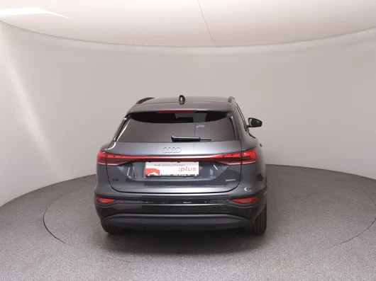 Bild eines Audi Q6 e-tron quattro