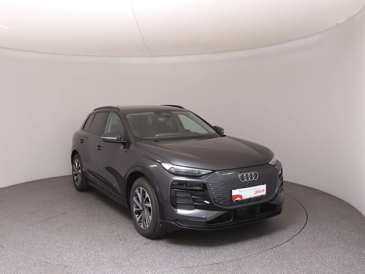 Bild eines Audi Q6 e-tron quattro