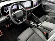 Audi Q5 e-hybrid quattro 270 KW in Mythosschwarz Metallic