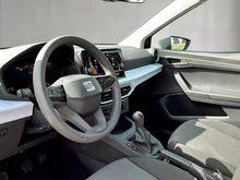 SEAT Arona Reference Edition 1.0 TSI in Fjord-Blau