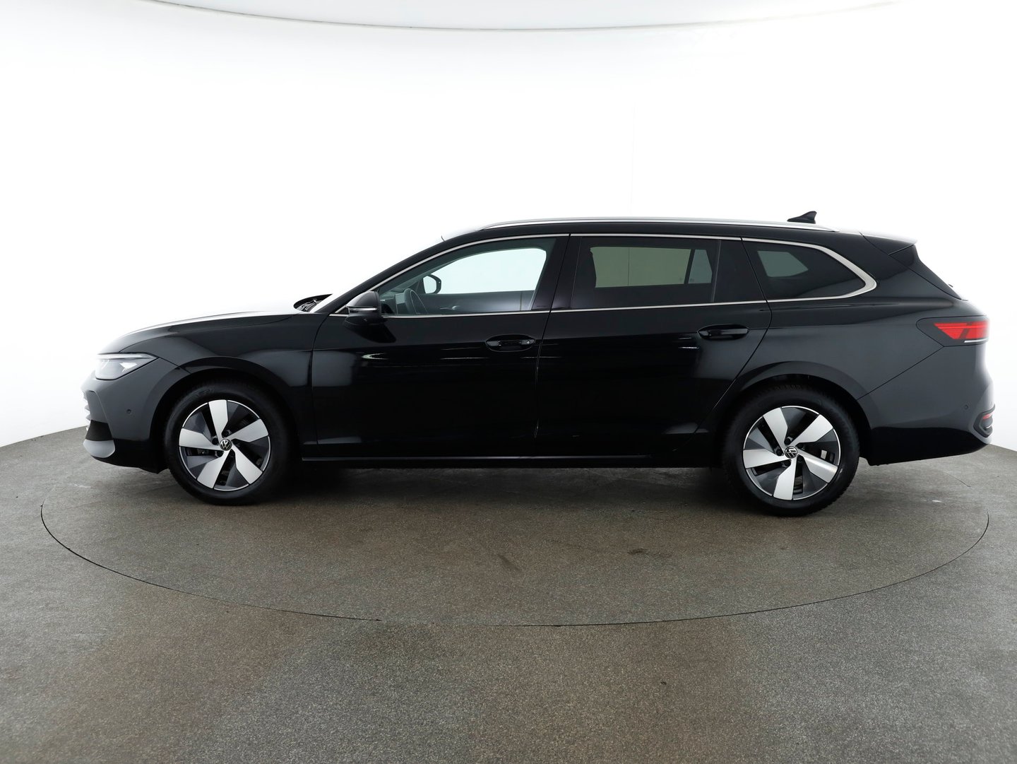 VW Passat Variant Business TDI DSG | Bild 8 von 31
