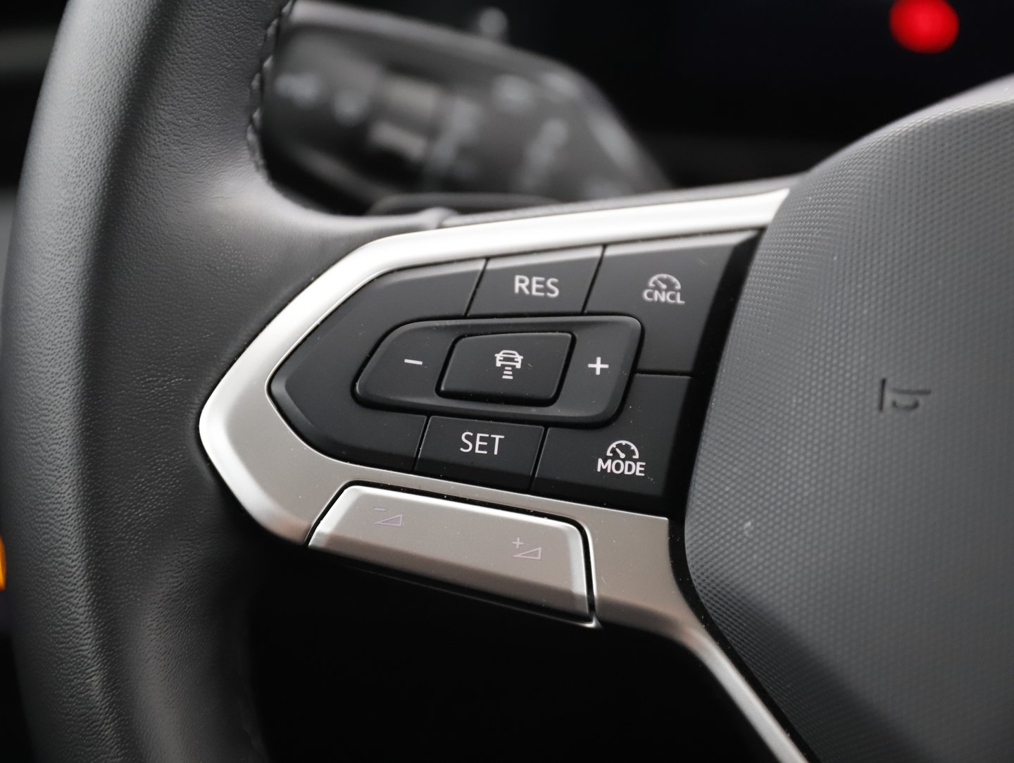 VW Passat Variant Business TDI DSG | Bild 17 von 31