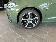 Thumbnail-Foto von Fahrzeug