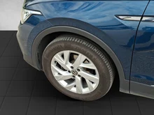 VW Tiguan Life TDI 4MOTION DSG in Nightshade Blue Met.