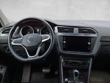 VW Tiguan Life TDI 4MOTION DSG in Nightshade Blue Met.