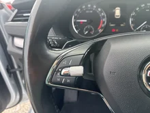 Škoda Octavia Combi 4x4 Ambition TDI DSG in Brillant-Silber Metallic