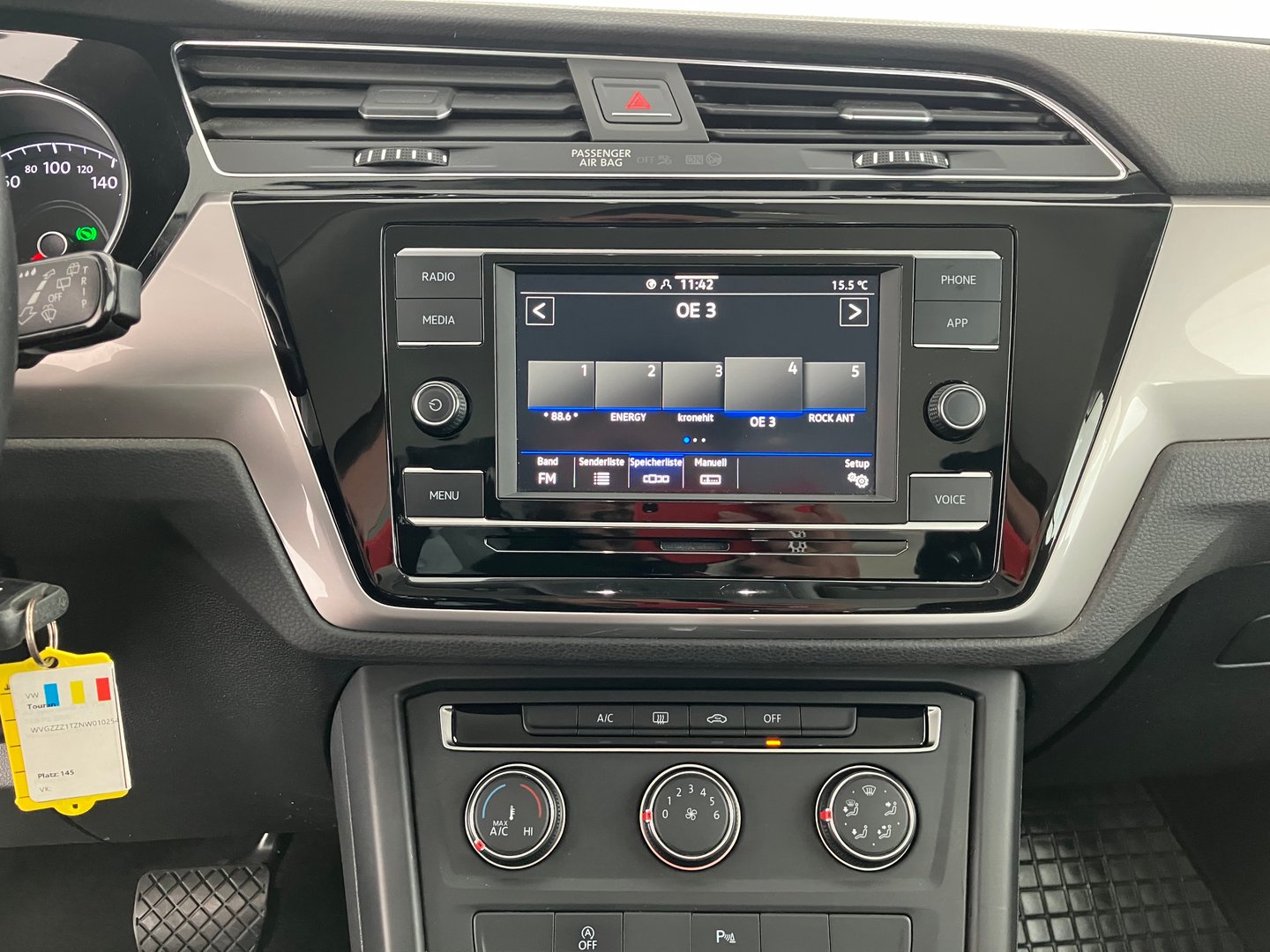 VW Touran TDI DSG | Bild 11 von 18