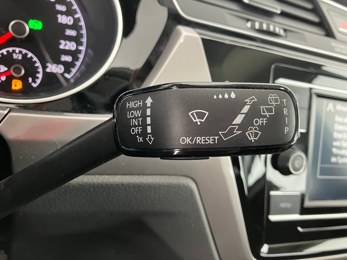 VW Touran TDI DSG | Bild 8 von 18