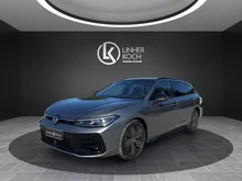 VW Passat Variant Sport TDI 4MOTION DSG in Diabasgrau Metallic mit Dach Schwarz