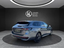 VW Passat Variant Sport TDI 4MOTION DSG in Diabasgrau Metallic mit Dach Schwarz