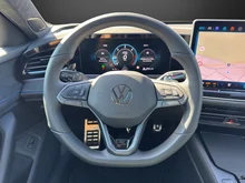 VW Passat Variant Sport TDI 4MOTION DSG in Diabasgrau Metallic mit Dach Schwarz