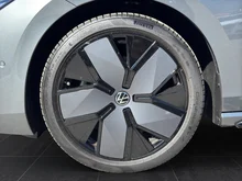 VW Passat Variant Sport TDI 4MOTION DSG in Diabasgrau Metallic mit Dach Schwarz