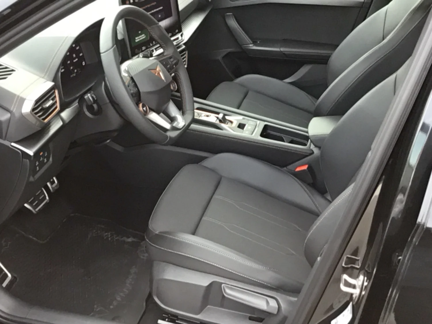 Bild eines CUPRA Leon SP Kombi 1.5 eTSI DSG