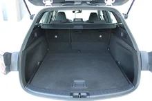 Toyota Corolla Kombi 1,8 Hybrid Active in Weiß
