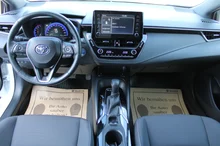 Toyota Corolla Kombi 1,8 Hybrid Active in Weiß