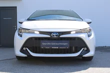 Toyota Corolla Kombi 1,8 Hybrid Active in Weiß