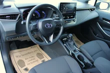 Toyota Corolla Kombi 1,8 Hybrid Active in Weiß