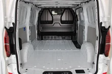 VW Kastenwagen Transporter Kastenwagen TDI in Clear White