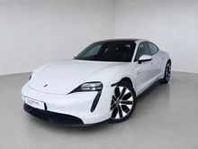 Porsche Taycan 4S in weiss - metallic
