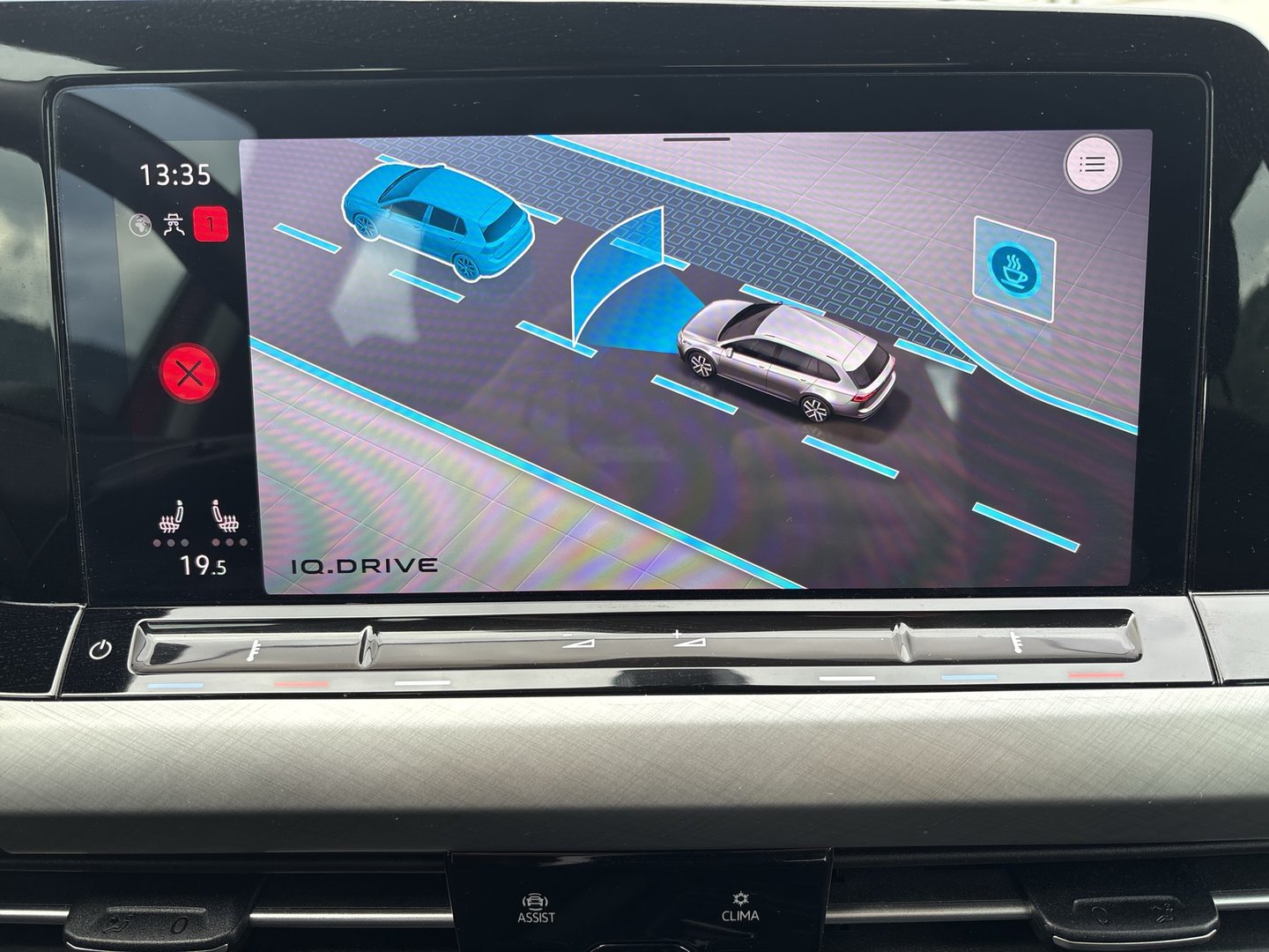 VW Golf Variant Life TDI DSG | Bild 18 von 24